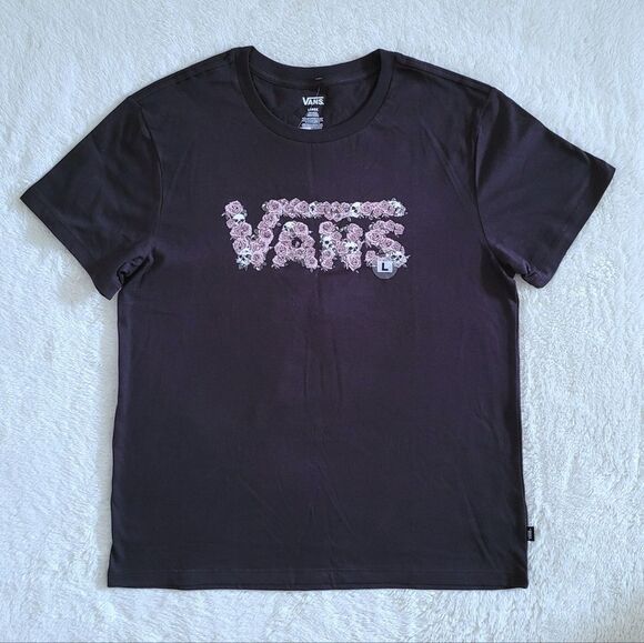 Vans Tops - VANS🛹 Skulls💀 and Roses🌹 Graphic Tee👕 - NWT